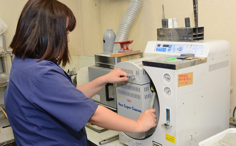 歯科技工士紹介01